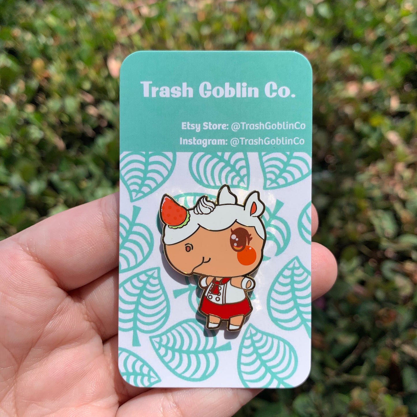Merengue Enamel Pin